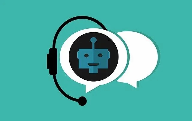 本篇教學帶你用 Python 搭配 Django 打造第一個 LINE 聊天機器人 —— Echo Bot，涵蓋 SDK 安裝、Channel 憑證設定、Webhook URL 指定，一路到部署至 Heroku 並實測成功。
